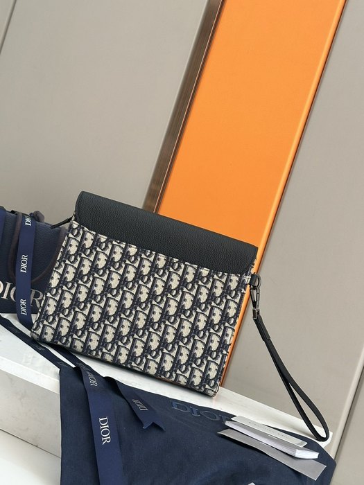 Dior Tote style 46 Navy 01A