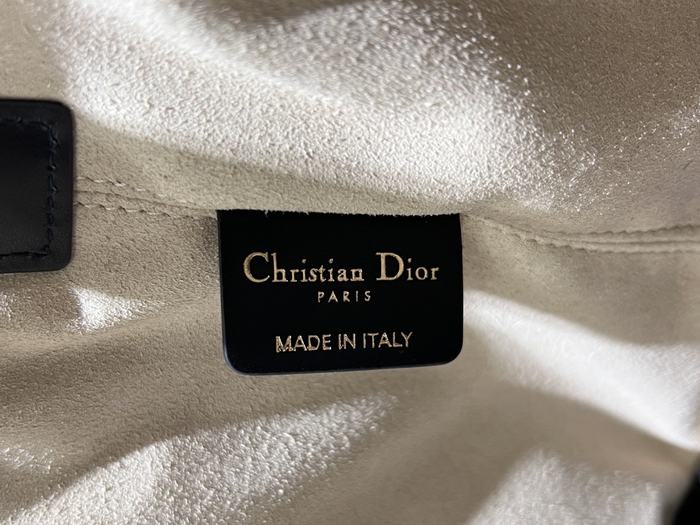 Dior Tote style 47 Beige 01A