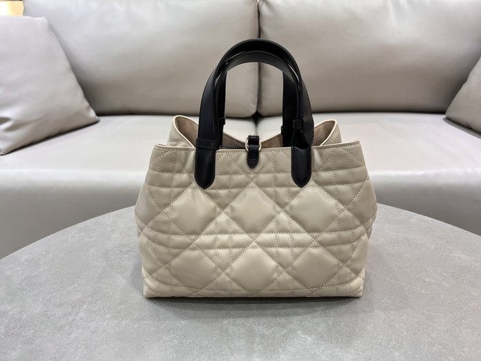 Dior Tote style 47 Beige 01A