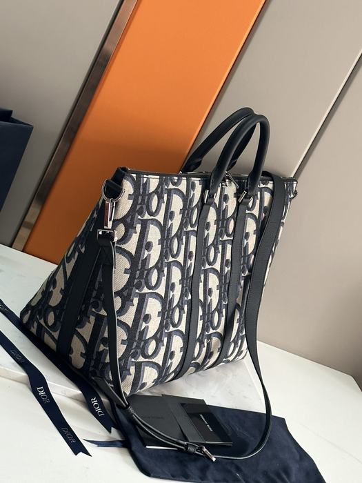 Dior Tote style 48 Navy 01A