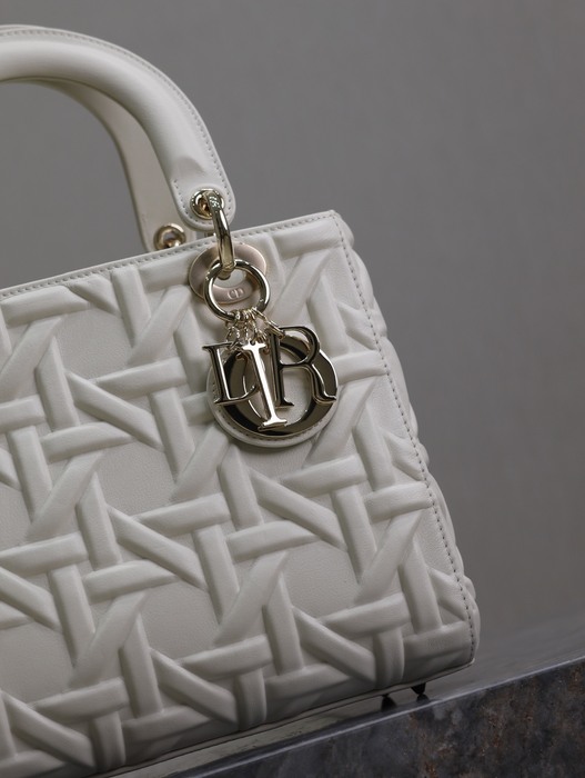 Dior Tote style 50 White 01A