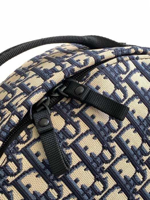 Dior Tote style 51 Navy 01A 2