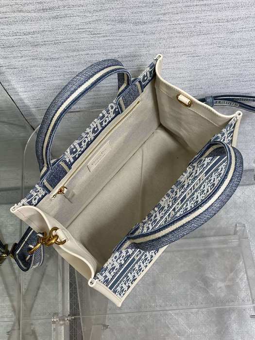 Dior Tote style 51 Navy 01A