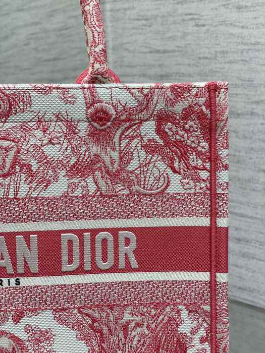 Dior Tote style 51 Red 01A