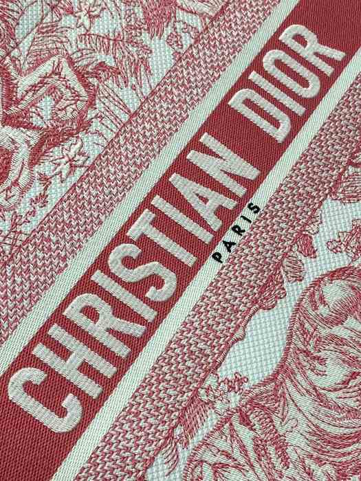 Dior Tote style 51 Red 01A