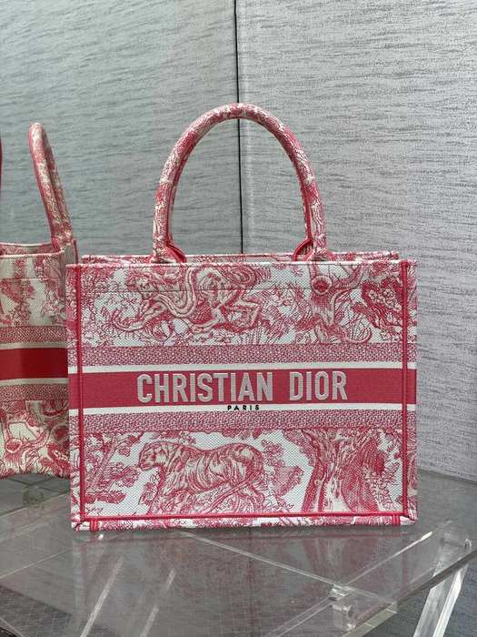 Dior Tote style 51 Red 01A