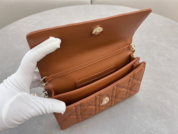 Dior Tote style 52 Brown 01A