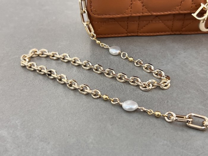 Dior Tote style 52 Brown 01A