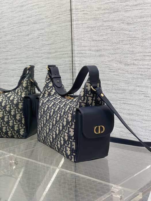 Dior Tote style 52 Navy 01A