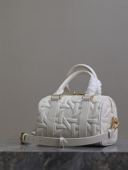 Dior Tote style 52 White 01A