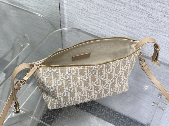 Dior Tote style 55 Beige 01A