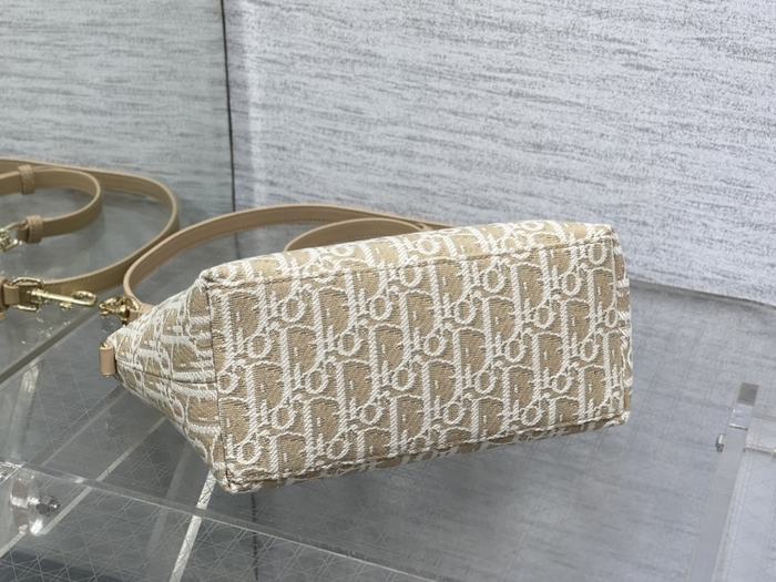 Dior Tote style 55 Beige 01A