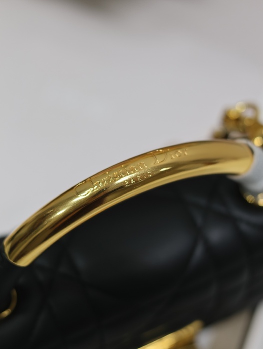 Dior Tote style 55 Black 01A 2