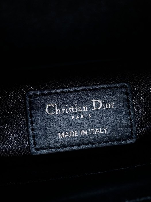 Dior Tote style 56 Black 01A