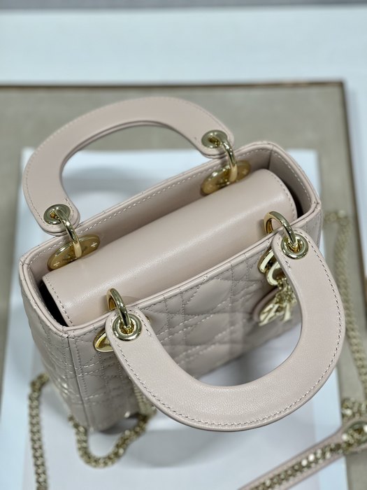 Dior Tote style 58 Beige 01A 2