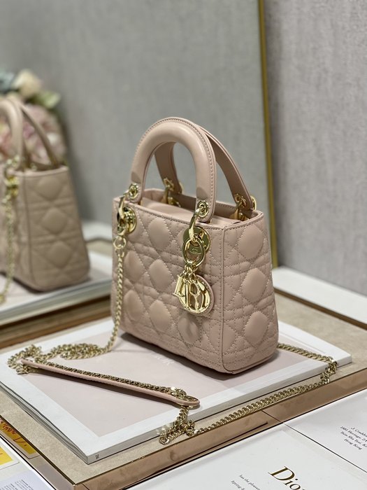 Dior Tote style 58 Beige 01A 2