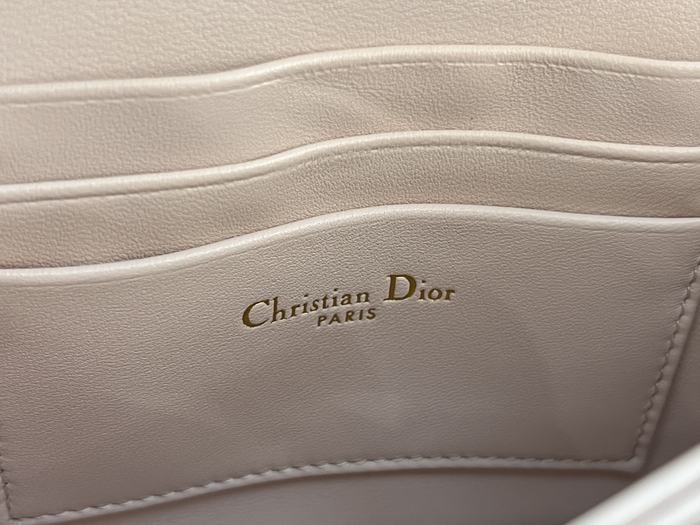 Dior Tote style 58 Beige 01A