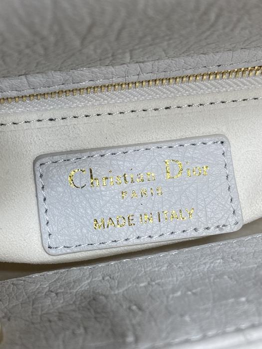 Dior Tote style 58 White 01A