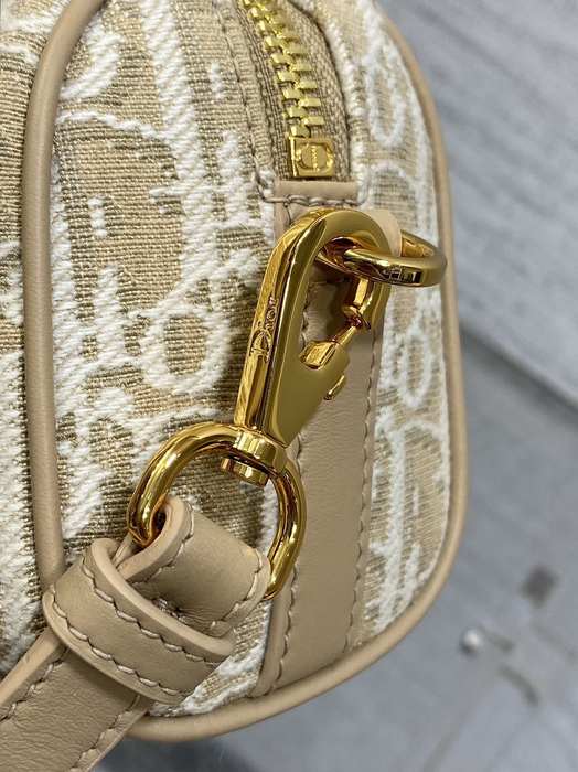 Dior Tote style 59 Beige 01A 2