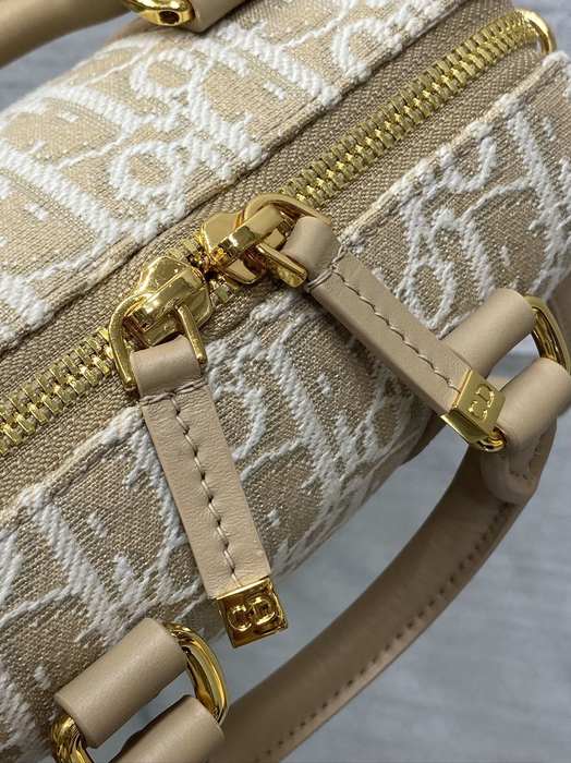 Dior Tote style 59 Beige 01A 2