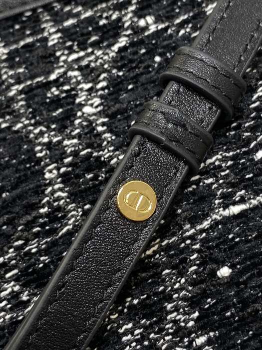 Dior Tote style 60 Black 01A