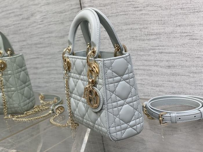 Dior Tote style 60 Grey 01A 2