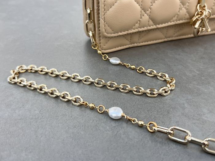 Dior Tote style 61 Beige 01A