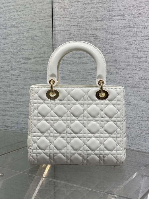 Dior Tote style 62 White 01A
