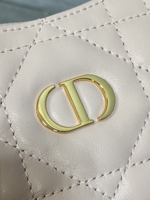 Dior Tote style 63 Beige 01A