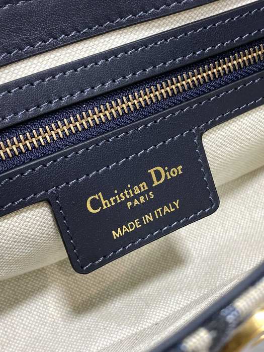 Dior Tote style 63 Navy 01A