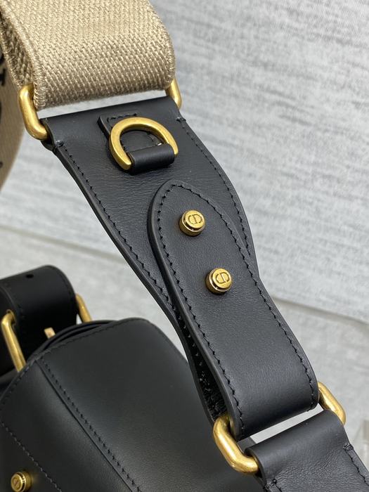 Dior Tote style 65 Black 01A 3