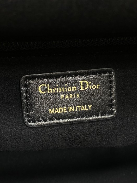 Dior Tote style 65 Black 01A