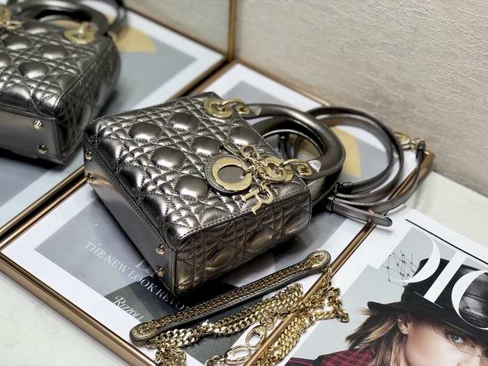 Dior Tote style 66 Grey 01A