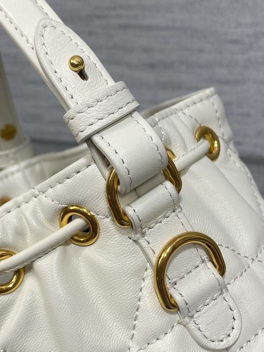 Dior Tote style 68 White 01A