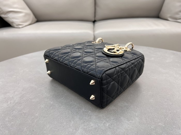 Dior Tote style 70 Black 01A