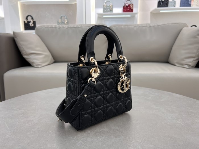 Dior Tote style 70 Black 01A