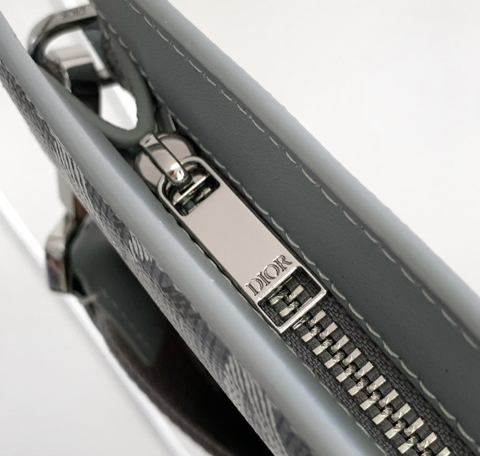 Dior Tote style 71 Grey 01A
