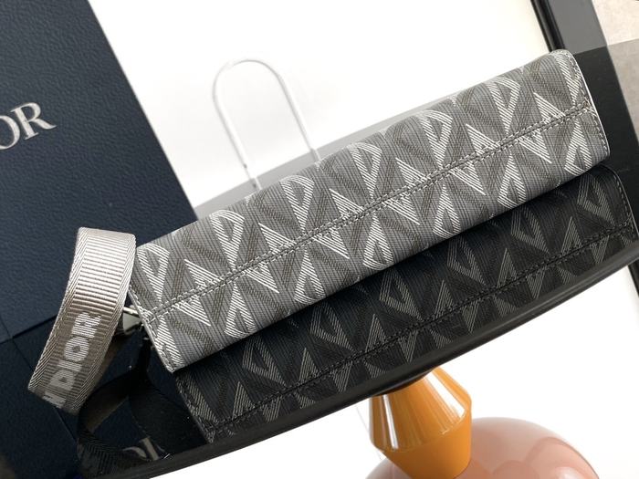 Dior Tote style 71 Grey 01A