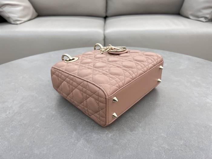 Dior Tote style 72 Beige 01A