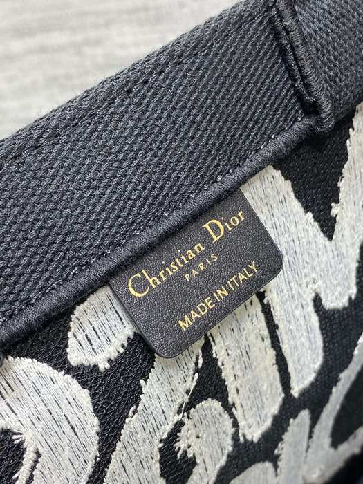 Dior Tote style 72 Navy 01A