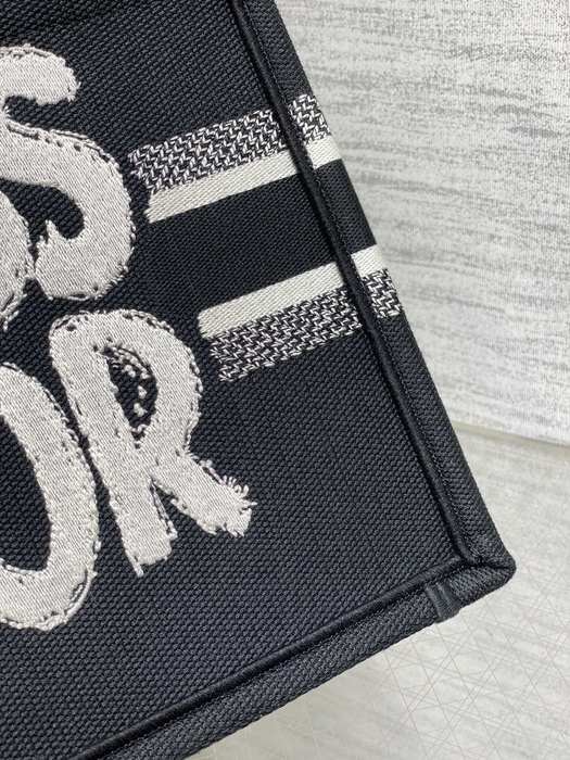 Dior Tote style 72 Navy 01A