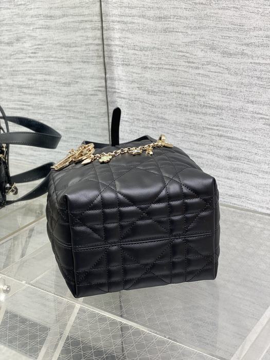Dior Tote style 75 Black 01A