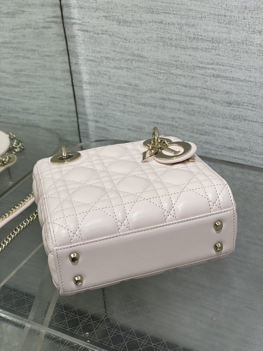 Dior Tote style 75 White 01A
