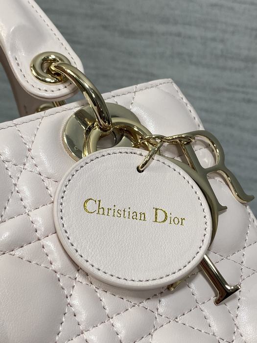 Dior Tote style 76 White 01A