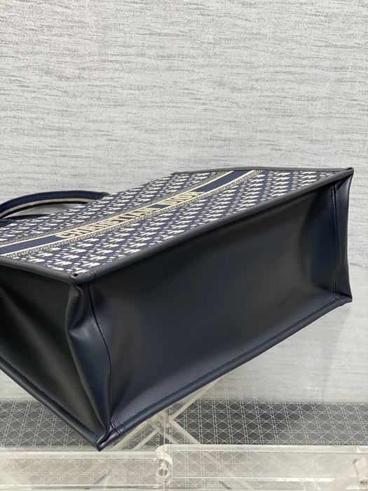 Dior Tote style 81 Navy 01A