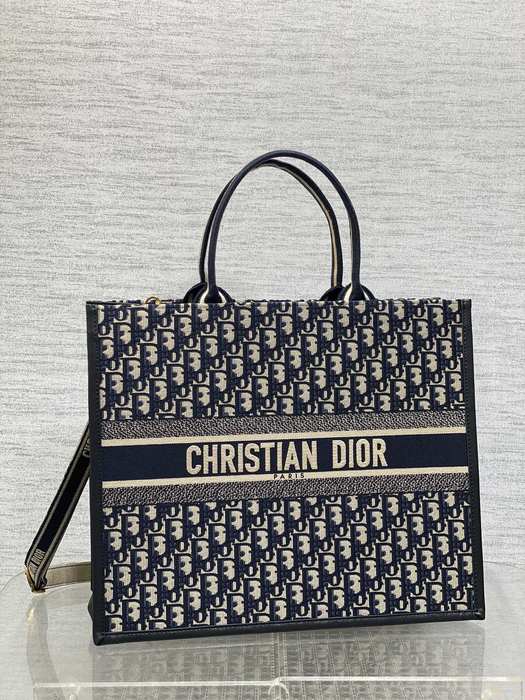 Dior Tote style 81 Navy 01A