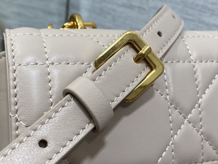 Dior Tote style 82 Beige 01A