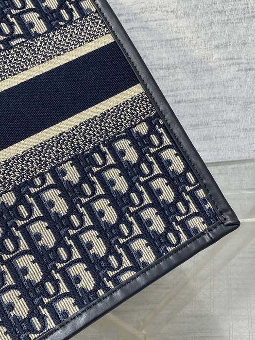 Dior Tote style 82 Navy 01A 3