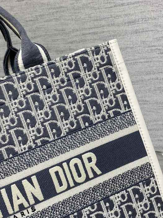Dior Tote style 82 Navy 01A