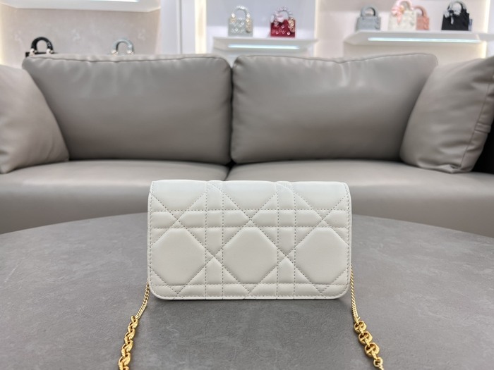 Dior Tote style 83 White 01A
